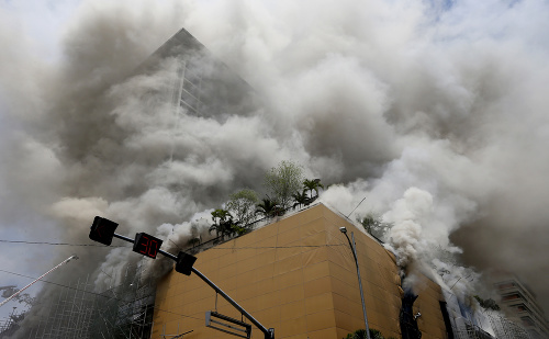 Požiar hotela na Filipínach