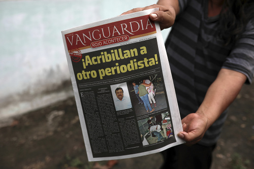 Novinár Leonardo Vázquez zomrel