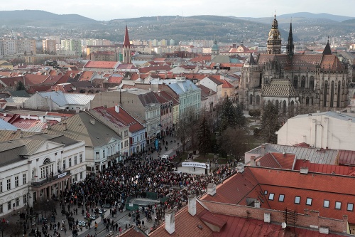 MIMORIADNY ONLINE Slovensko opäť