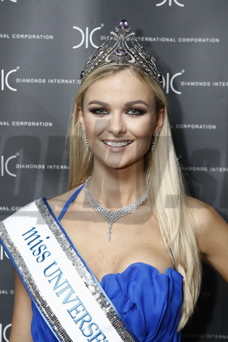 Miss Universe 2010 - Anna Amenová. Miss Universe 2010 - Anna Amenová.