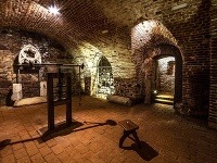 Tajomné podzemia českých miest Tajomné podzemia českých miest