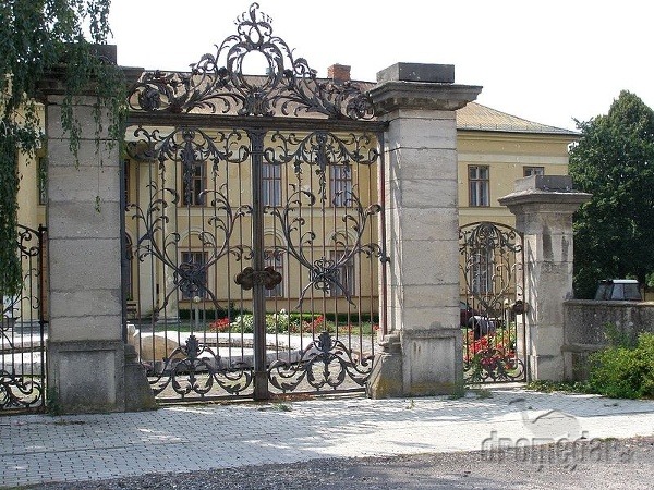 kaštieľ Dolná Krupá