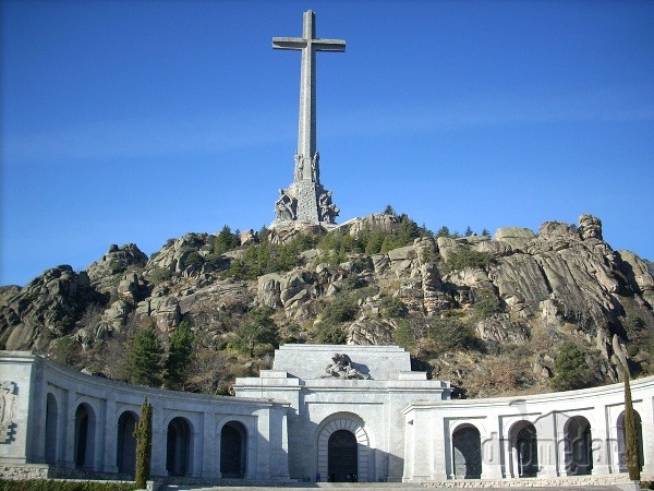 Údolie padlých „Valle de