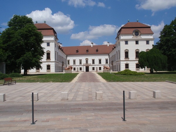 Zámok Esterházyovcov, Pápa, Maďarsko