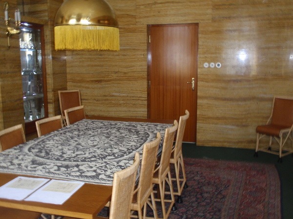Loosov interiér