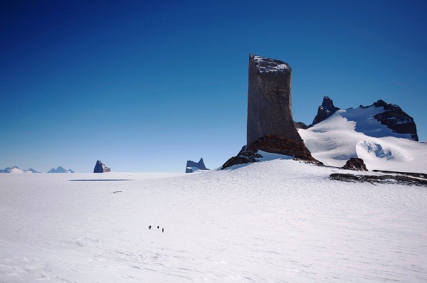 Hotel White Desert
