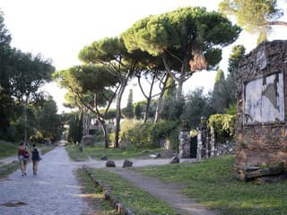 UNESCO zaradilo medzi kultúrne dedičstvo japonskú zlatú baňu aj starovekú cestu Via Appia
