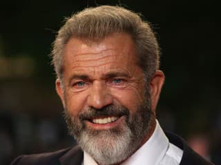 Hviezdny otecko Mel Gibson s deťmi na červenom koberci: Wau, jeho dcéra má naozaj iba 14?