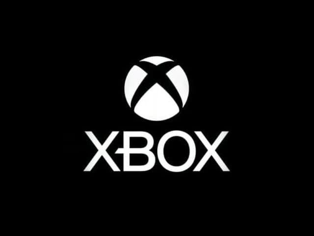 Obrázky bielej Xbox Series X konzoly bez Blu-ray mechaniky sa dostali na internet – revolúciu nečakajte