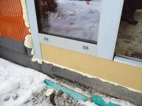 Materiál na preklenutie tepelných Materiál na preklenutie tepelných