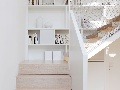 Denné svetlo hrá v architektonickom