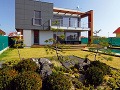 Úpravu exteriéru navrhoval architekt,