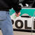 V Petr�alke za�to�il na policajta, potom pon�kal tis�c eur