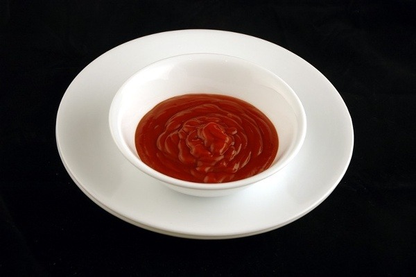 226 gramov kečupu obsahuje 200 kalórií. (Foto: Wisegeek.com)