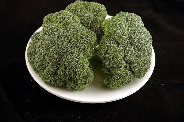 588 gramov brokolice obsahuje 200 kalórií. (Foto: Wisegeek.com)