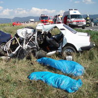 V tomto aute vďaka správne pripevnenej autosedačke Matúško (2) nehodu prežil.