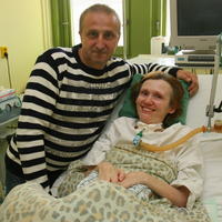 Viera Dohnálková (45) trpí nevyliečiteľnou chorobou - laterálnou sklerózou. Už 17 mesiacov leží v nemocnici na Antolskej.