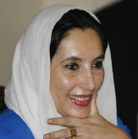 Bénazír Bhuttová zomrela dnes pri brutálnom atentáte.