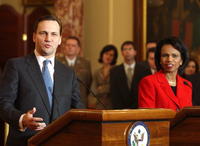 Ministri zahraničných vecí Radoslaw Sikorski a Condoleezza Riceová.