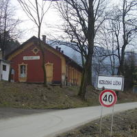 Turisti sú dezorientovaní - vystúpia v Strečne a zistia, že sú v Nezbudskej Lúčke.