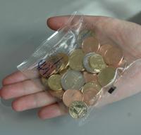Balíček mincí za 405 Sk (12,52 €) pomôže každému...