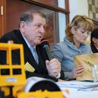 Zdenka Kramplová a Vladimír Mečiar počas zasadnutia republikového predstavenstva strany