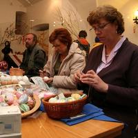 Umeleckí majstri v zdobení kraslíc tvrdia: „Táto činnosť chce veľa trpezlivosti.