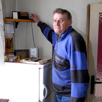 Jozef Čupka (56) z Reľova nemá televízor, a na rádiu chytí iba poľské stanice.