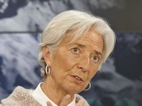 Európska centrálna banka by mohla v júni znížiť sadzby, naznačila Lagardová