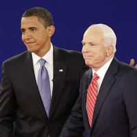 Barack Obama a John McCain.