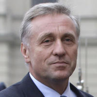 Predseda vlády v demisii Mirek Topolánek