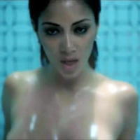 Nicole Scherzinger vo videoklipe Hush Hush.