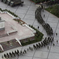 Čínska armáda obsadzuje Urumči
