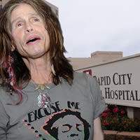 Steven Tyler skončil v nemocnici