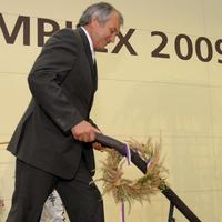 Minister pôdohospodárstva Stanislav Becík počas otvorenia veľtrhu Agrokomplex 2009