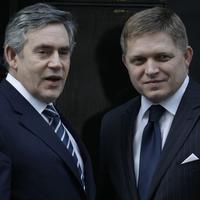 Gordon Brown a Robert Fico na návšteve v Londýne.