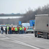 Protestujúci dopravcovia