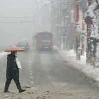 Sneženie skomplikovalo dopravu hlavne v Bratislave