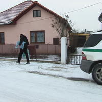 Policajný zásah pred domom Stanislava Č.