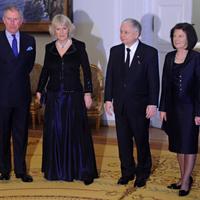 Princ Charles s Camillou a poľský prezidentský pár