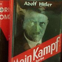 Kniha Adolfa Hitlera Mein Kampf