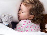 Rady nad zlato: Expertka odhalila presný čas, kedy by mali ísť deti spať a kedy vstávať