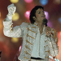 Jackson mal rukavicu na svojom turné v roku 1984