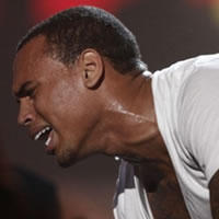 Chris Brown nezvládol nápor emócií a rozplakal sa