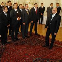 Prezident Gašparovič s novými ministrami