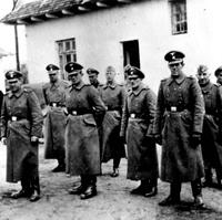 Dozorcovia v koncentračnom tábore Belzec