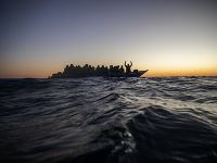 Pri pobreží Líbye sa utopilo počas minulého týždňa najmenej 160 migrantov
