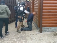Autentické VIDEO zo zásahu NAKA! Pri Gelnici zadržala muža obvineného z objednávky vraždy