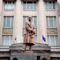 Osadená socha T. G. Masaryka pred SNM