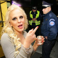 Barbora Balúchová sa zabávala až tak nahlas, že museli zasahovať policajti.